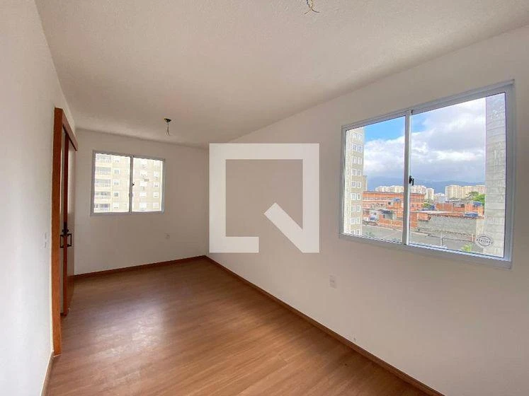 One-bedroom apartment in a building with a pool — photo 20