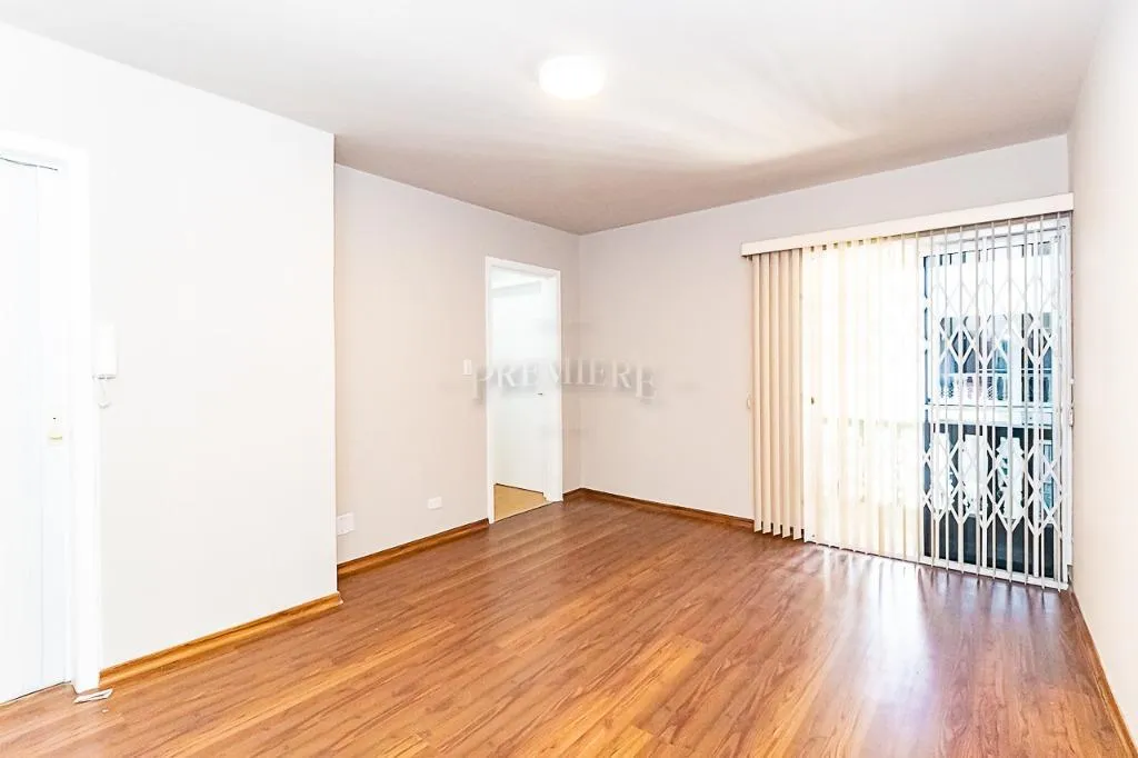 2-bedroom apartment with fitted kitchen cabinets and 1 parking spot