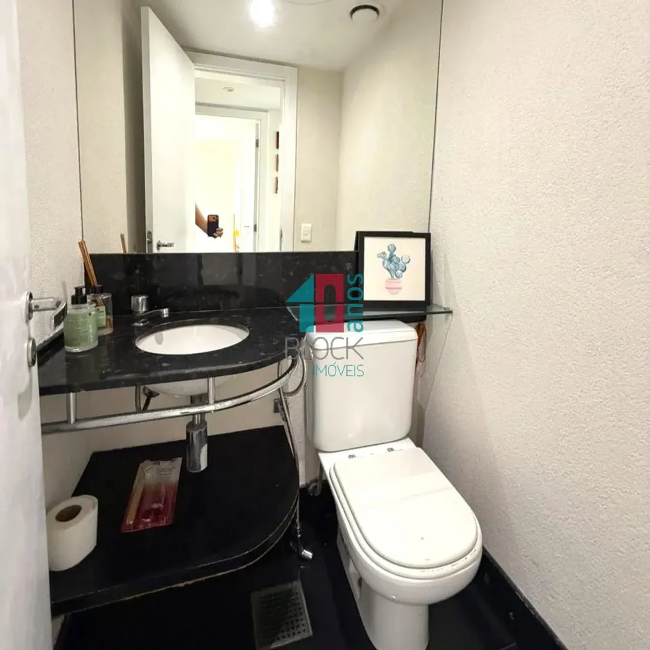 Furnished 2-bedroom apartment with a closed kitchen — photo 13
