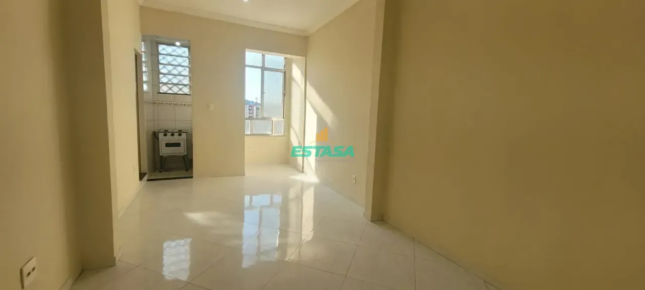 Rental apartment with 1 bedroom and a glass shower — photo 7