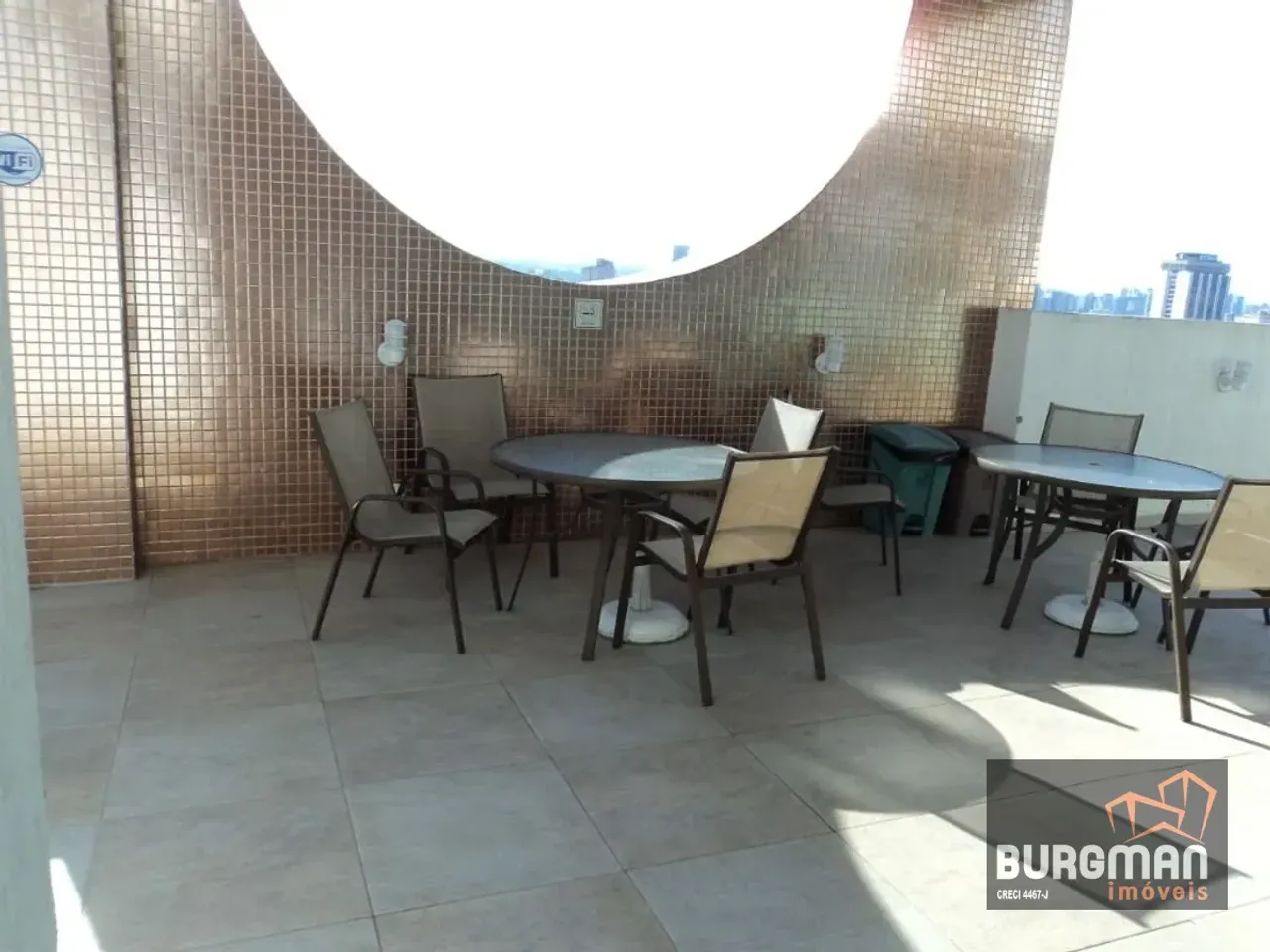Unfurnished studio with no parking for 1 bedroom 1 bath — photo 17