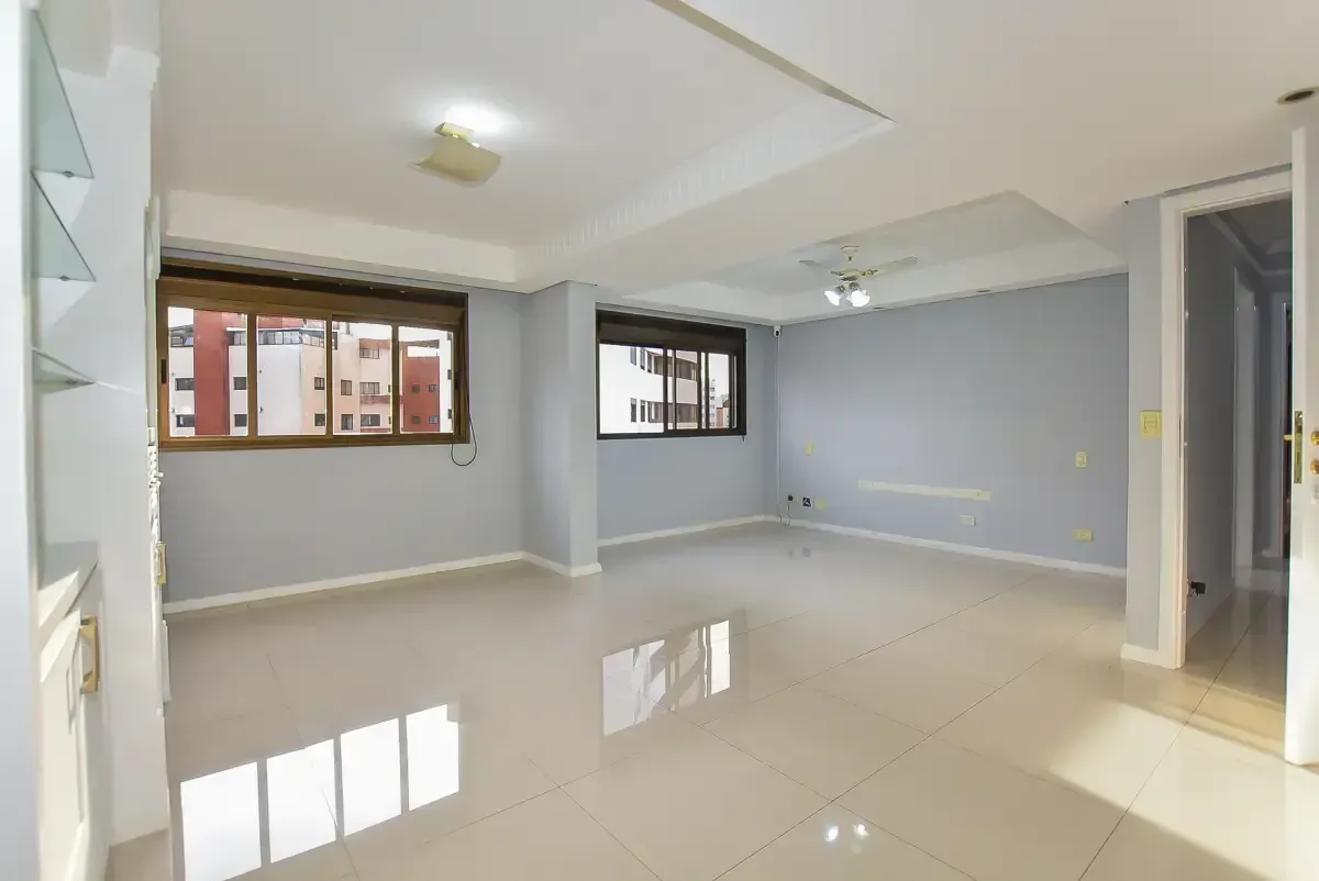 2-bedroom apartment with a home office — photo 12