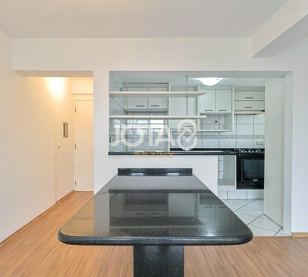 Unfurnished 1-bedroom apartment with 81 m² and parking — photo 15