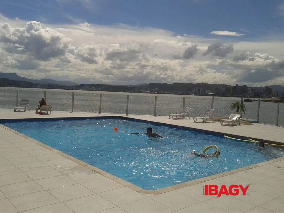 Apartment, 60 m², with a water view — photo 18
