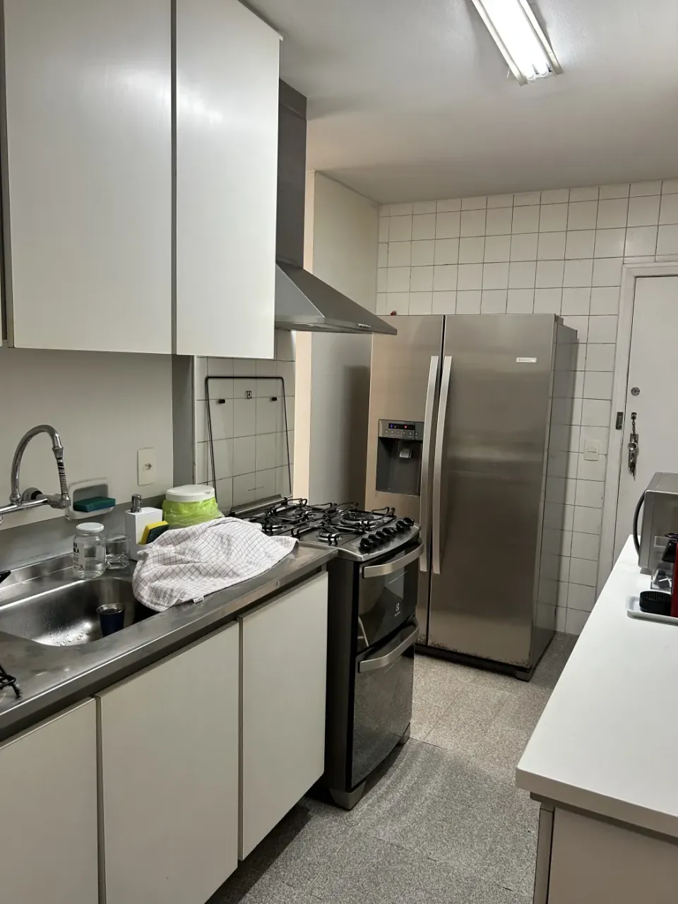 Furnished standard apartment with 3 bedrooms and 2 bathrooms — photo 7