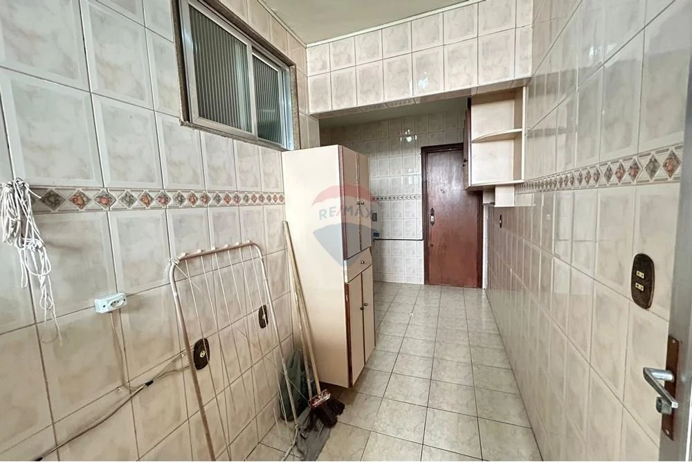 2-bedroom apartment with a separate kitchen — photo 14