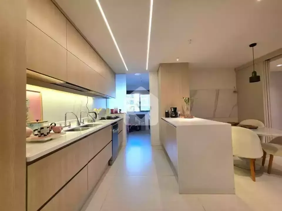 Мебльована квартира 231 м² з 4 спальнями-сюїтами і 4 місцями — photo 7