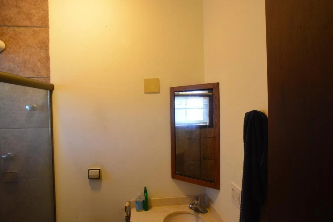 Casa mobiliada com 6 quartos e 5 suítes, com jardim — photo 18