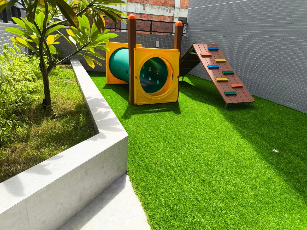 2-bedroom apartment with balcony and 1 parking space — photo 9