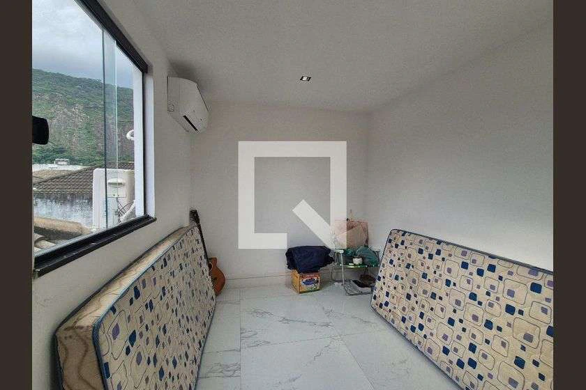 Будинок на 4 спальні з 270 м² і кухнею відкритого плану — photo 27