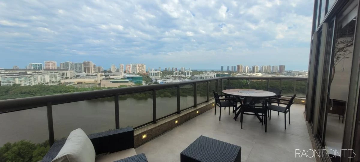 3-bedroom apartment with a water view in Rio de Janeiro — photo 23