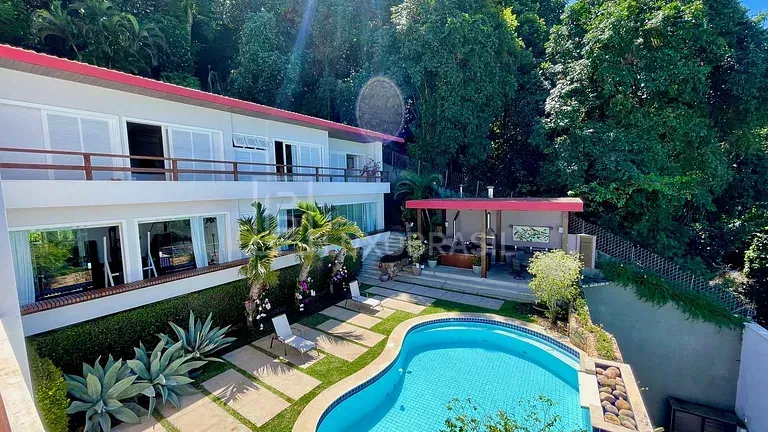 5-bedroom house with a private pool in Rio de Janeiro — photo 15