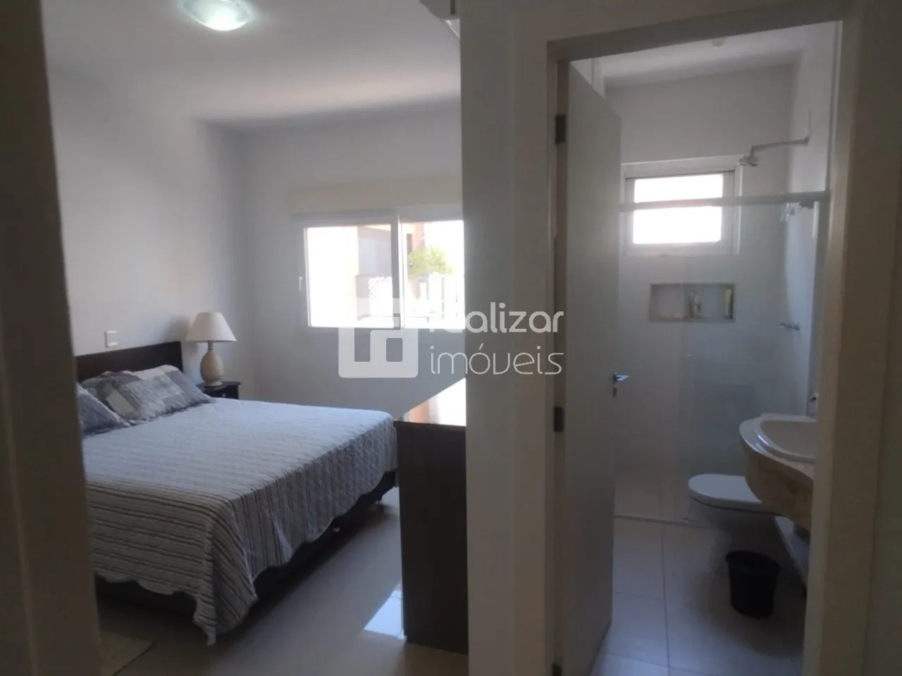 Furnished house with 4 bedrooms and 190 m² plus a garden — photo 36