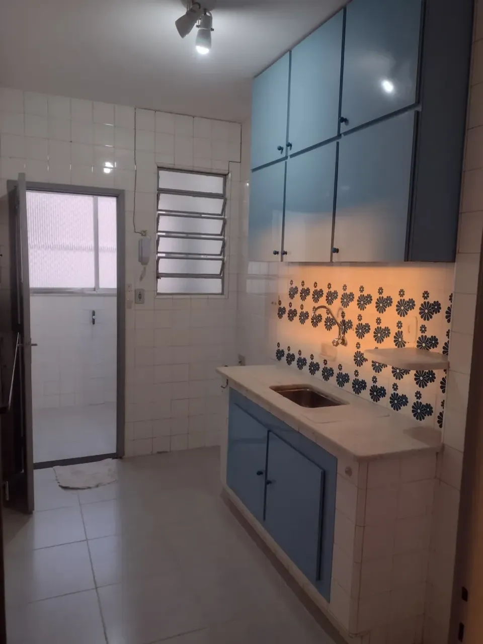3-bedroom apartment with a separate gas kitchen — photo 15