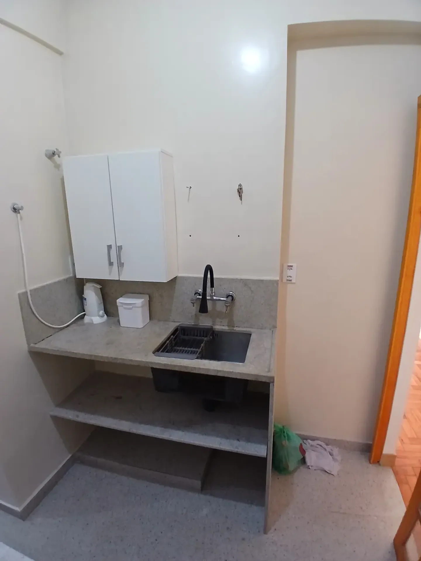 Apartamento no 4º andar com piso de madeira ou laminado — photo 7