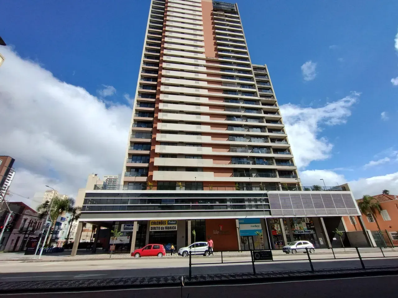 Furnished 1-bedroom apartment with parking in a condo — photo 17