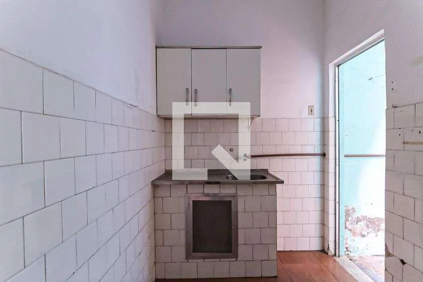 Apartamento de 1 quarto de 35 m² com cozinha fechada — photo 2