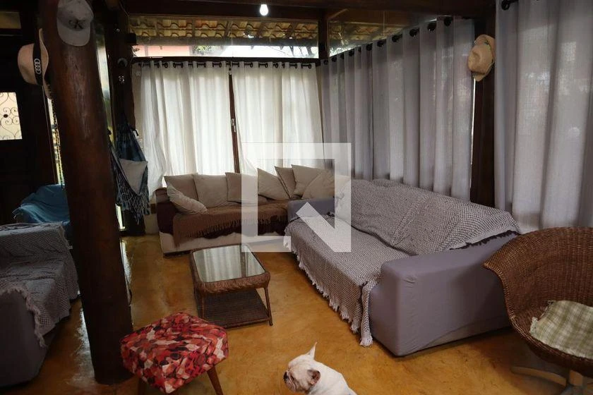 Furnished 500 m² house with 3 bedrooms and an open kitchen — photo 11