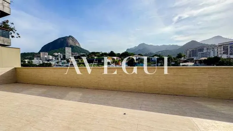 Apartamento sem mobília com 4 dormitórios e sacada — photo 15