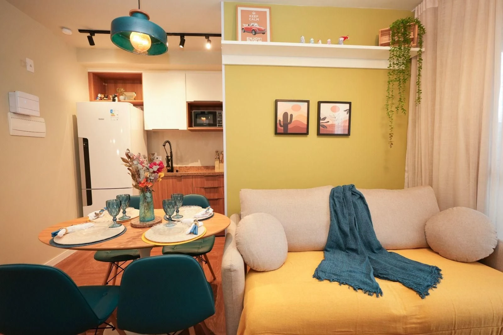 Apartamento mobiliado com cozinha americana e varanda envidraçada — photo 10