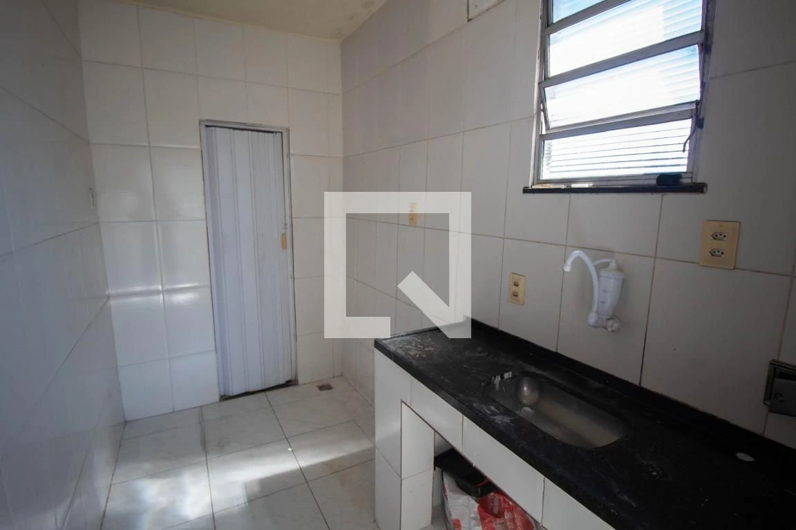 1-bedroom apartment with a private garden — photo 2