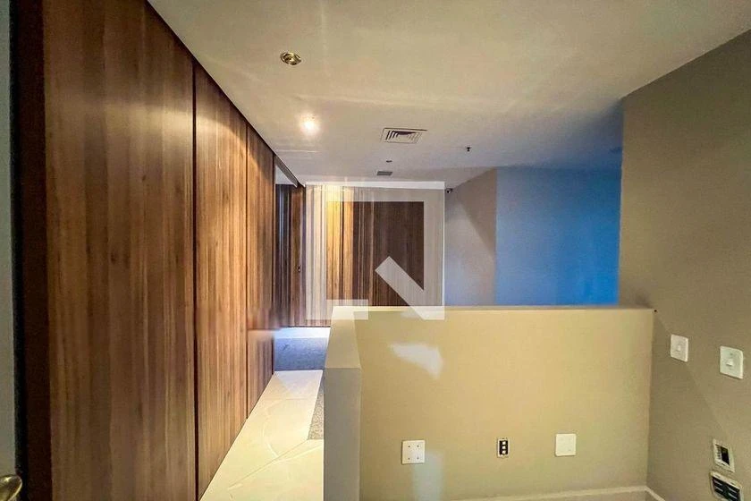 Apartment with 8 bedrooms, 3 bathrooms and 350 m² — photo 27