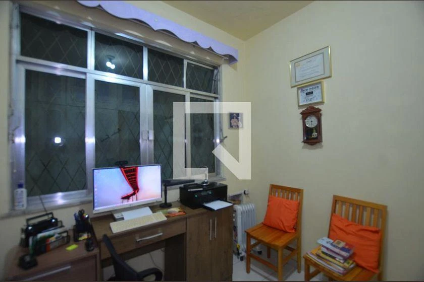 Furnished 231 m² house with 3 bedrooms and a balcony — photo 46