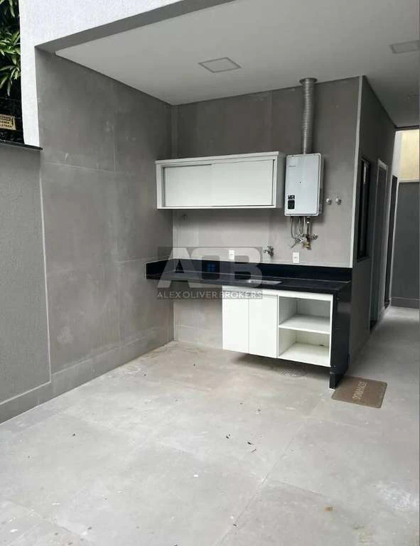 Casa de 350 m² com 3 suítes e jardim privativo — photo 7