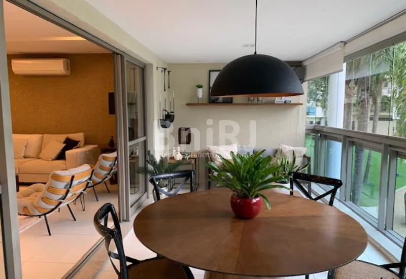 Apartamento mobiliado de 260 m² com 4 dormitórios e churrasqueira — photo 47