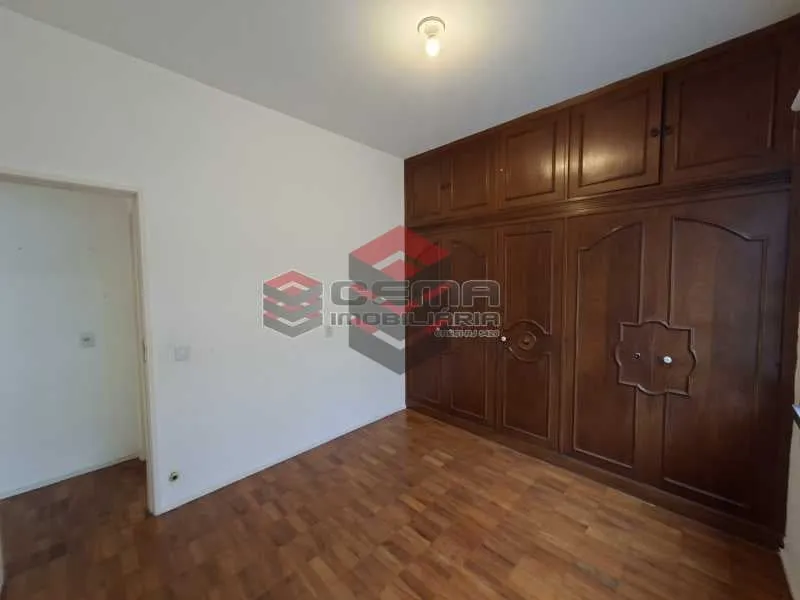 Деревянный пол или ламинат и 3 спальни: квартира 96 м² — photo 9