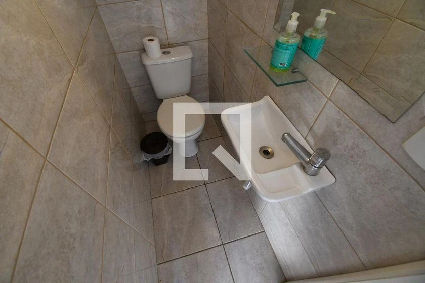 3-bedroom house with a garden in Curitiba — photo 37