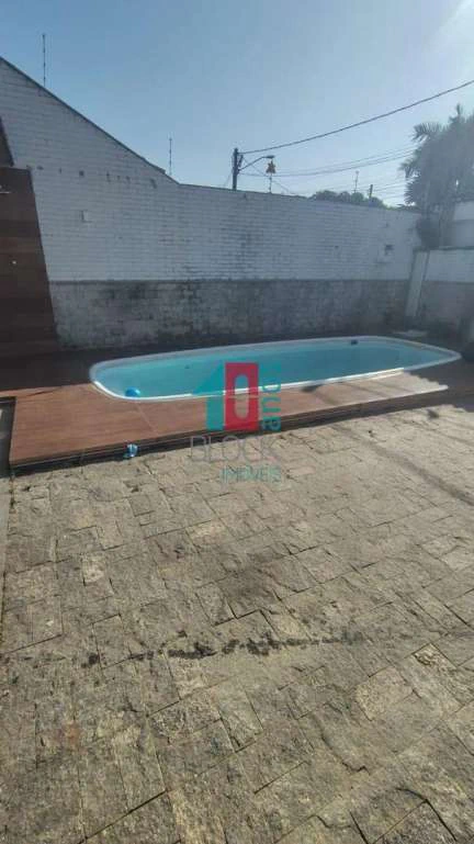 Casa de 480 m² com 5 quartos, 1 suíte e 2 vagas — photo 16