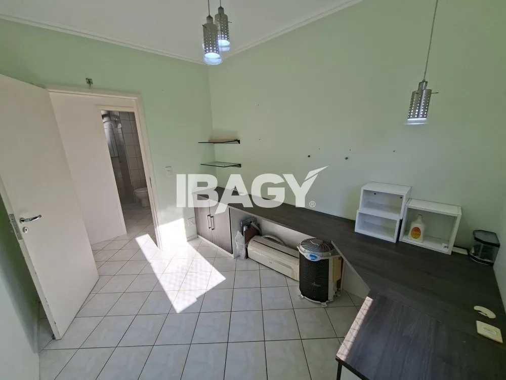 Apartamento amueblado de 3 dormitorios con suite — photo 21