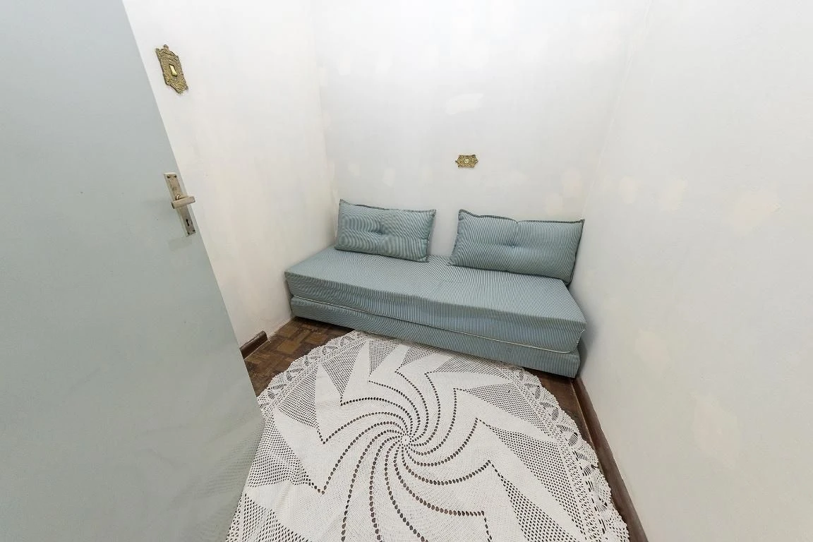 Furnished apartment, 97 m², with a bathtub — photo 16