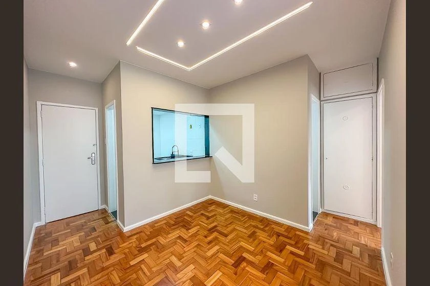 Apartment, 50 m², with wood or laminate floors — photo 9
