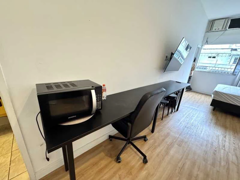 Home office in a one-bedroom apartment, 35 m² — photo 12