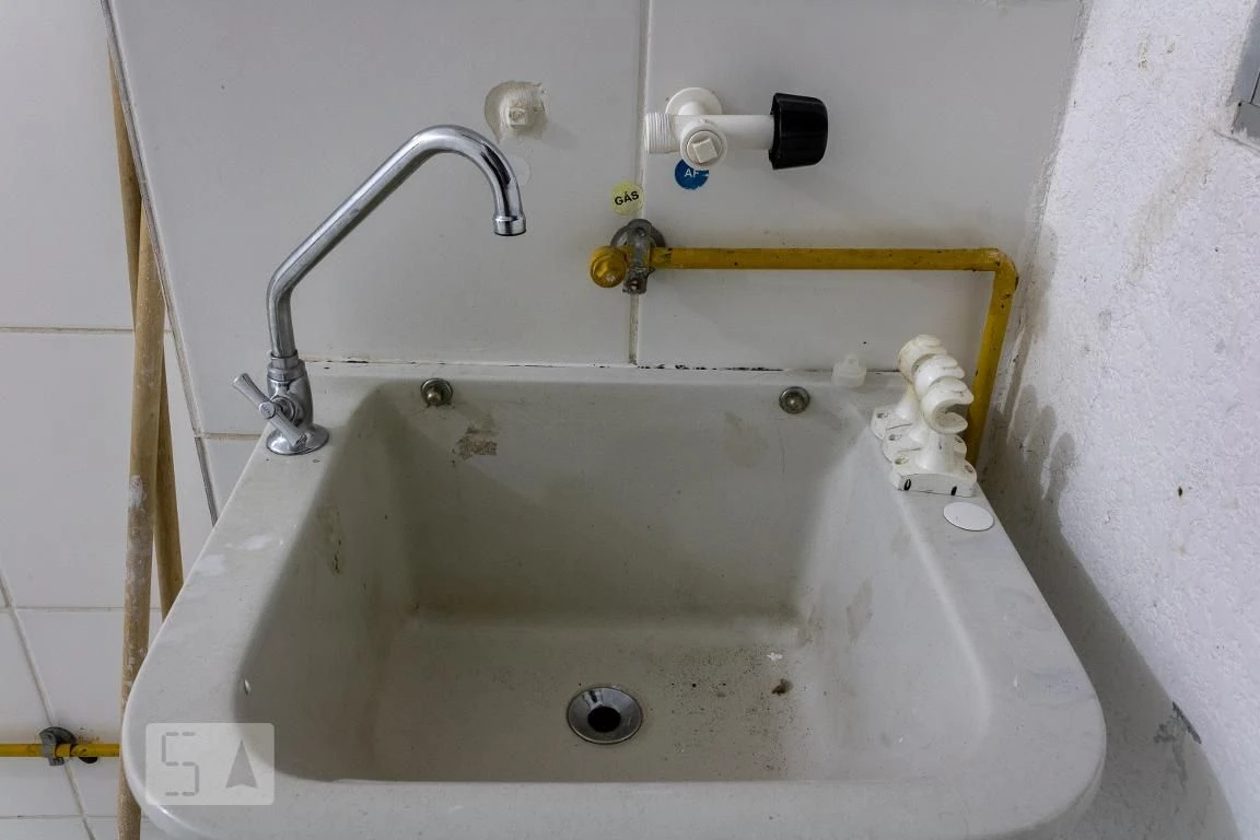 Apartamento com 2 quartos e área de lavanderia — photo 30