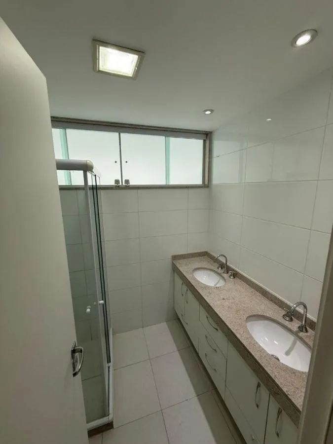 170 m² penthouse with 3 bedrooms and 3 parking spaces — photo 10