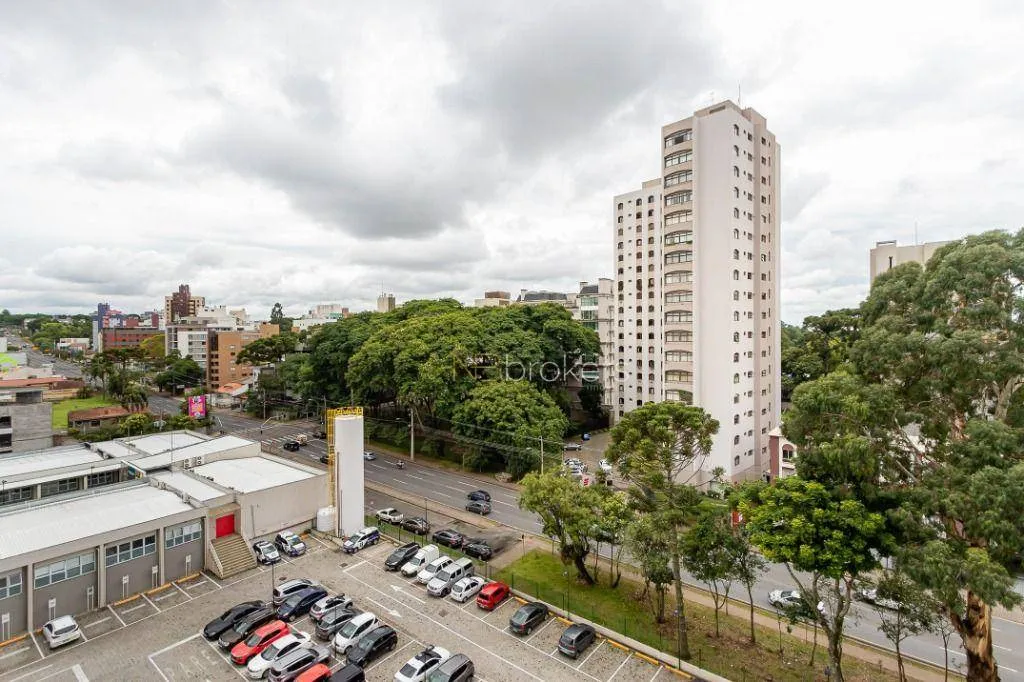 Квартира з 2 спальнями, у будинку є басейн — photo 35