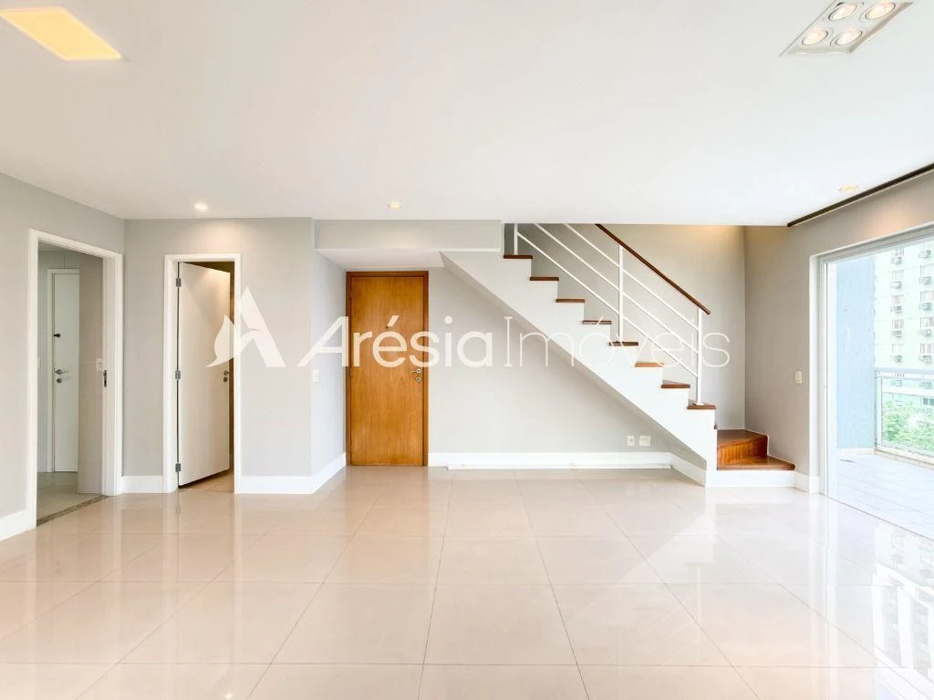 Apartamento com 3 dormitórios e varanda envidraçada — photo 5