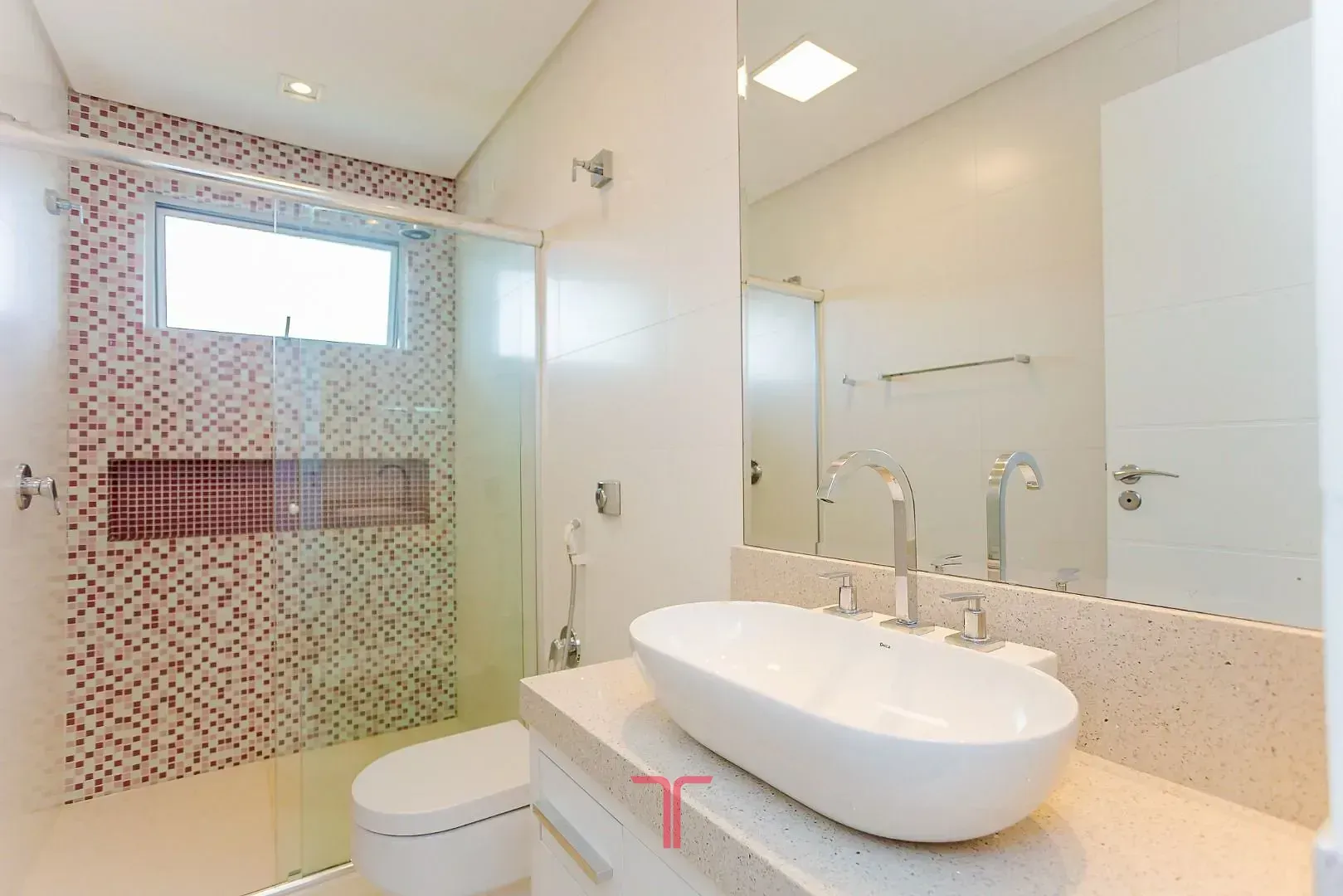 Дом 550 м² с 5 спальнями и приватным садом — photo 118
