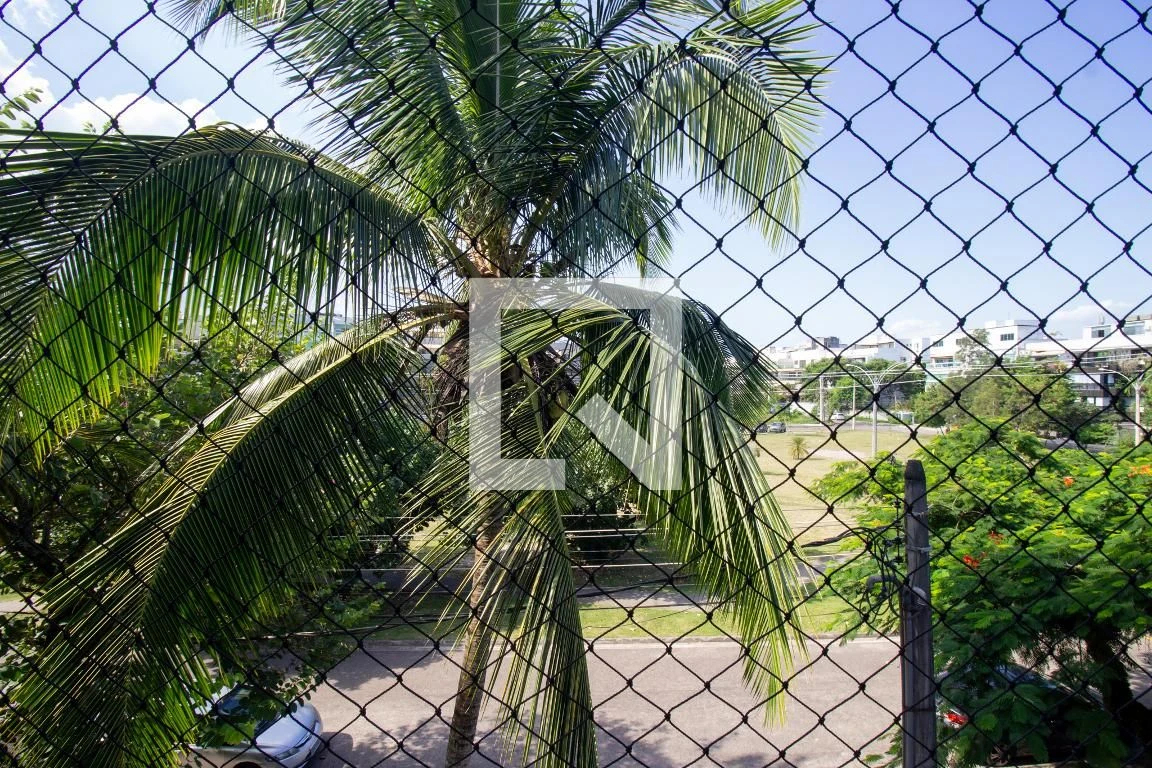 3-bedroom apartment with balcony and 2 parking spots — photo 42