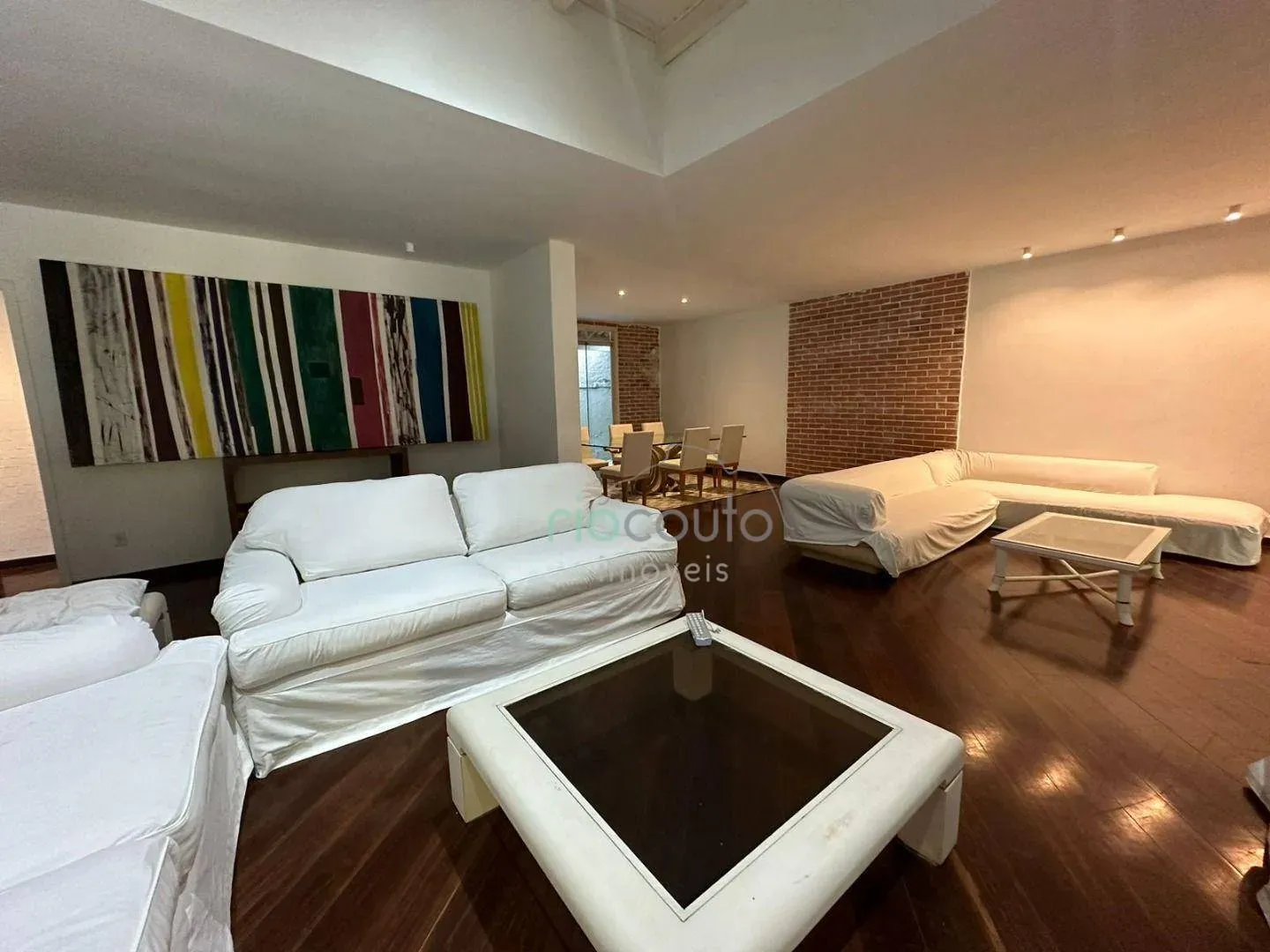 Casa com 5 quartos, 990 m² e 2 vagas, perto das janelas — photo 4