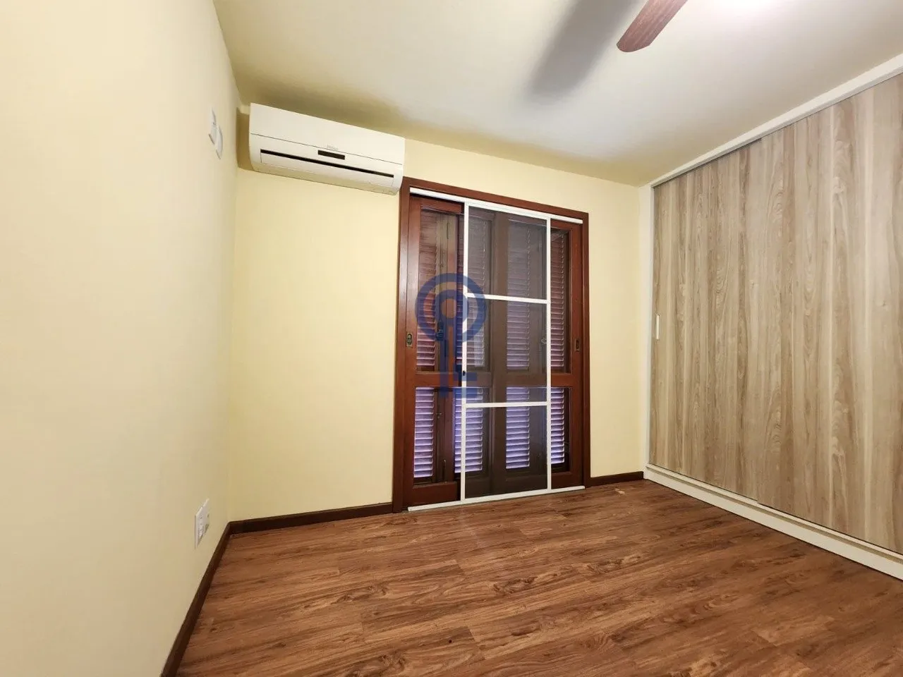 Condo house with 4 bedrooms and a private garden — photo 16