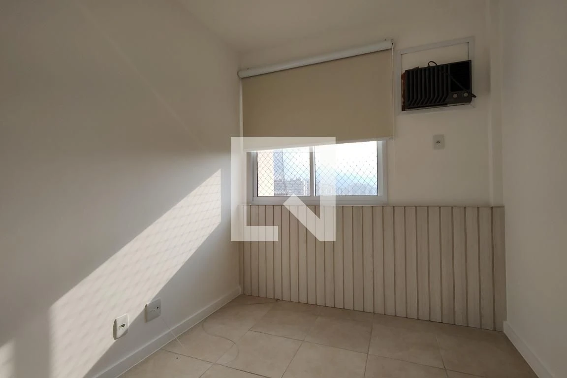 Apartamento, 70 m², com janelas do piso ao teto — photo 27