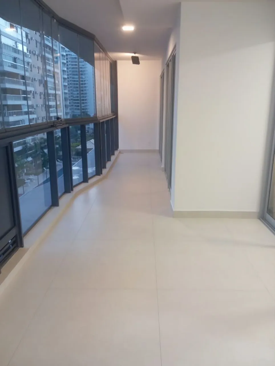 2-bedroom apartment with a mountain view in Rio de Janeiro — photo 6