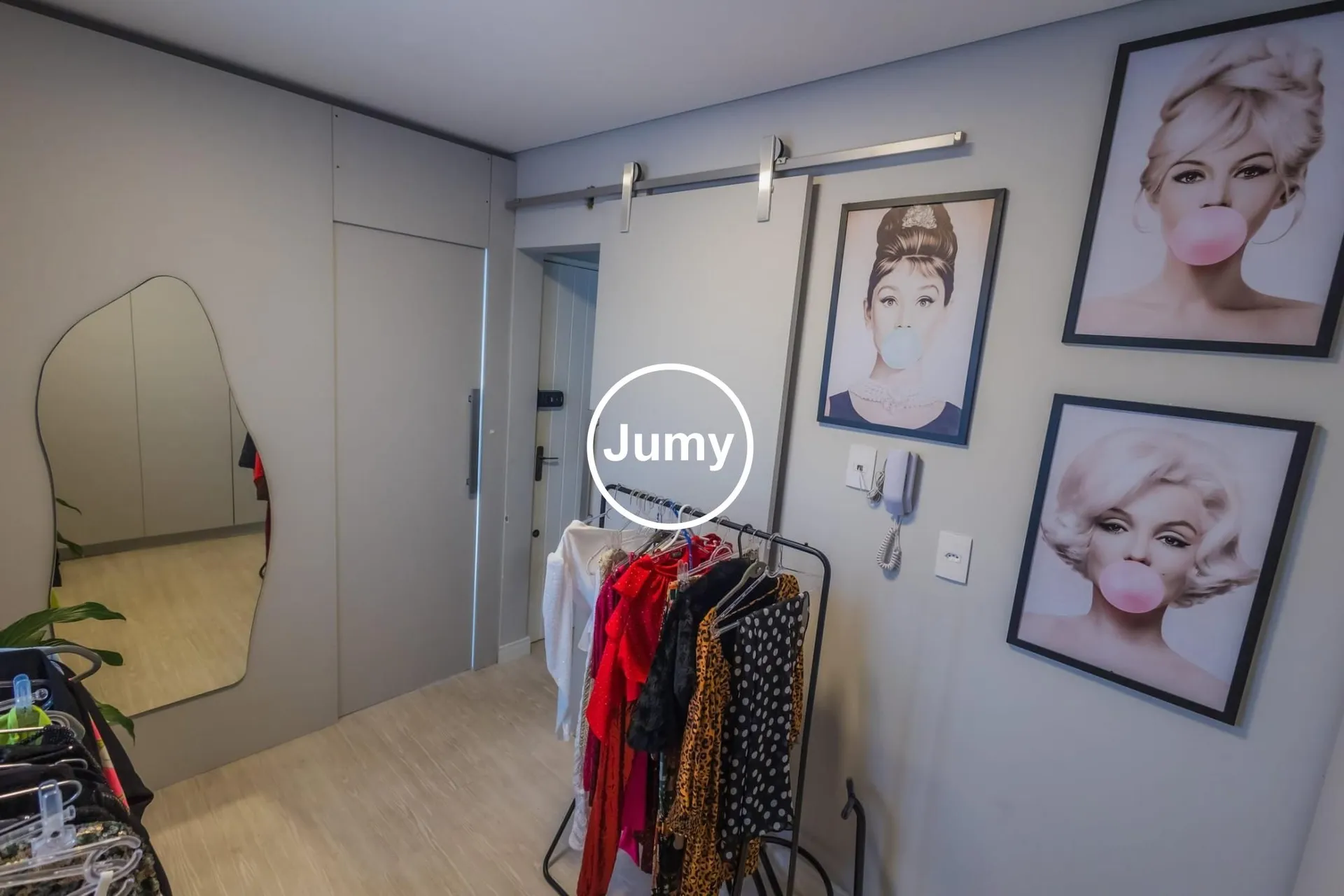 Furnished duplex apartment with 3 bedrooms and 2 parking — photo 46
