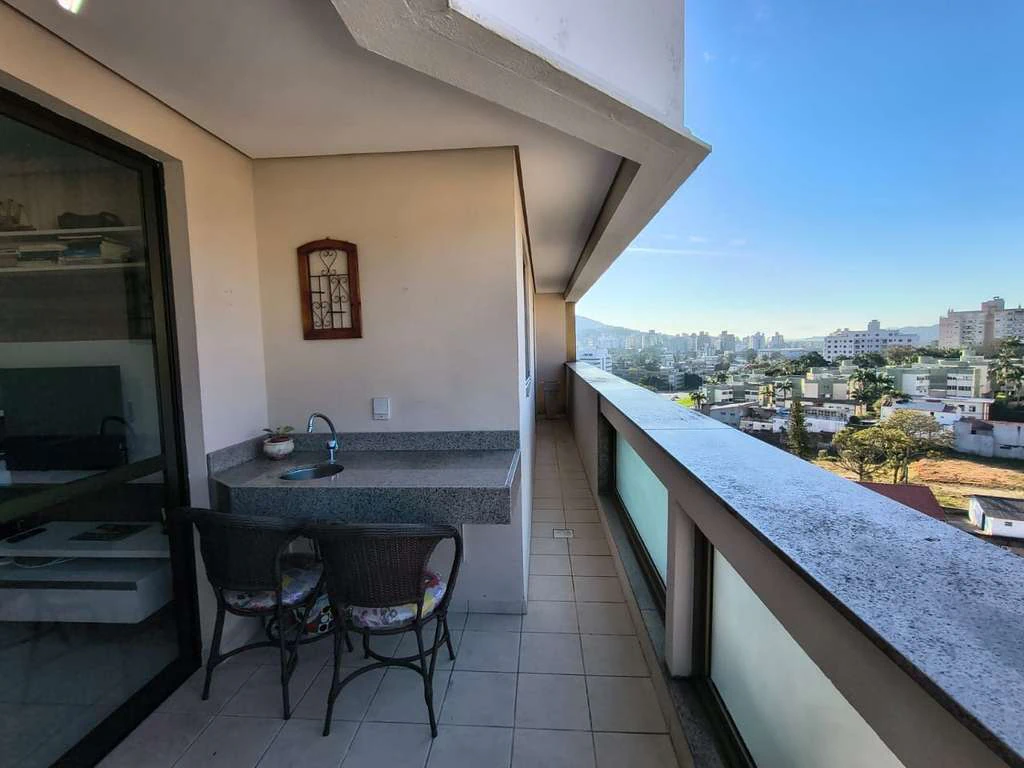 2-bedroom apartment with open-plan kitchen and 106 m²