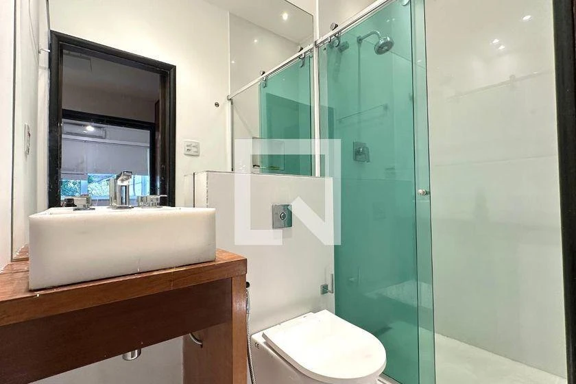 Unfurnished 260 m² apartment with 4 en-suite bedrooms — photo 27