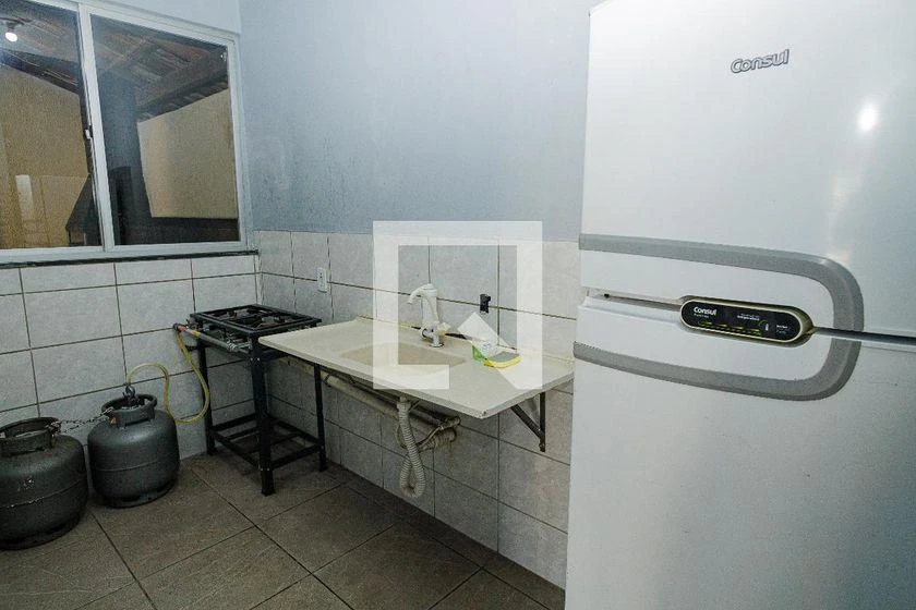 46 m² rental apartment with 2 bedrooms and glass shower — photo 34